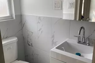 117-49 165th St, Jamaica, NY 11434 - Photo 5
