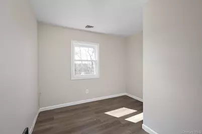 8 E 14th Street, Huntington Station, NY 11746 - Photo 5