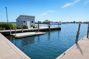 170 S Penataquit Ave, Bay Shore, NY 11706 - Photo 45