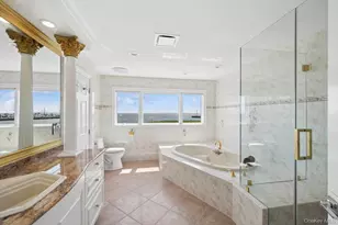 170 S Penataquit Ave, Bay Shore, NY 11706 - Photo 17