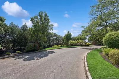 170 S Penataquit Avenue, Bay Shore, NY 11706 - Photo 41
