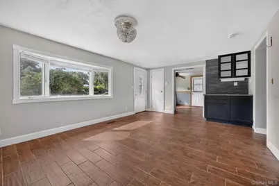 20 Revere Circle, Port Jefferson, NY 11776 - Photo 3