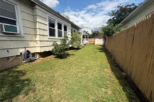 175 S Brookside Ave, Freeport, NY 11520 - Photo 33