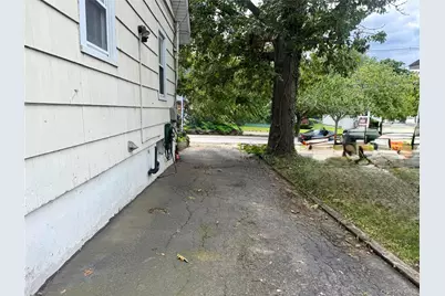 175 S Brookside Avenue, Freeport, NY 11520 - Photo 37