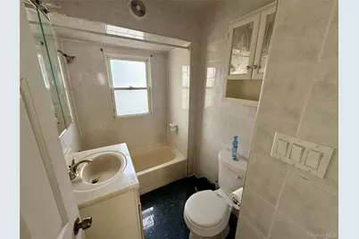 175 S Brookside Avenue, Freeport, NY 11520 - Photo 17