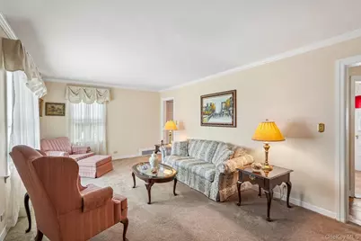 105 Hildreth Place, Yonkers, NY 10704 - Photo 3