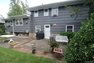 42 Foster Avenue, Malverne, NY 11565 - Photo 3