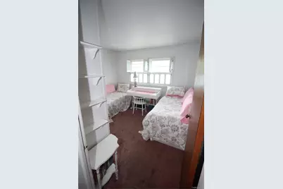 42 Foster Avenue, Malverne, NY 11565 - Photo 13