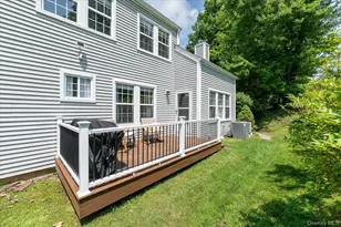 215 Sandpiper Ct, Yorktown Heights, NY 10598 - Photo 11