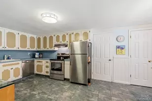 1 Grendon Ln, Farmingville, NY 11738 - Photo 13