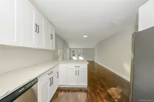 34 Glenna Little Trail, Huntington, NY 11743 - Photo 7