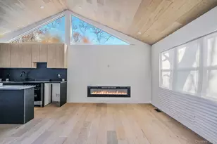 24485 Main Rd, Mattituck, NY 11935 - Photo 7