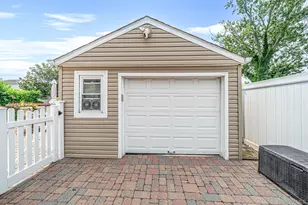 178 Chamberlin St, Oceanside, NY 11572 - Photo 21