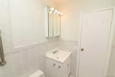 260 West Street #B4, Mount Kisco, NY 10549 - Photo 9