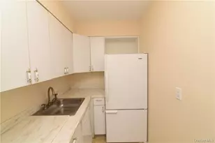 260 West St, Mount Kisco, NY 10549 - Photo 7