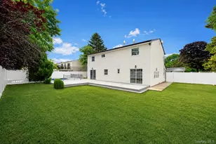 779 Peconic Ave, West Babylon, NY 11704 - Photo 5