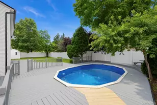 779 Peconic Ave, West Babylon, NY 11704 - Photo 9