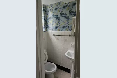 954 E 212th Street, Bronx, NY 10469 - Photo 19