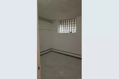 954 E 212th Street, Bronx, NY 10469 - Photo 21