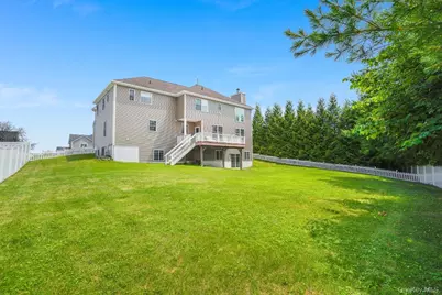 36 Thames Road, Poughkeepsie, NY 12603 - Photo 31