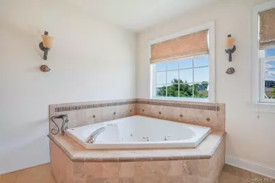 36 Thames Road, Poughkeepsie, NY 12603 - Photo 19