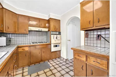 168-09 29th Avenue, Flushing, NY 11358 - Photo 5