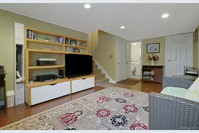 7 Holly Ridge Road, Valhalla, NY 10595 - Photo 27