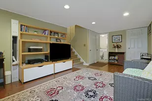 7 Holly Ridge Rd, Valhalla, NY 10595 - Photo 27
