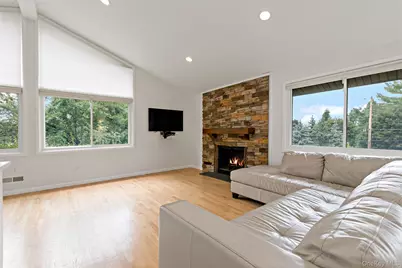 239 Carolina Road, Yorktown Heights, NY 10598 - Photo 5