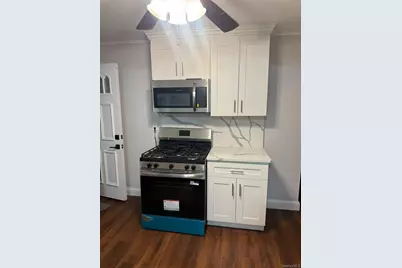375 S 3rd Street, Lindenhurst, NY 11757 - Photo 21
