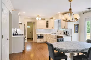 14 Southaven Dr, Brookhaven, NY 11719 - Photo 3