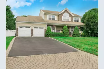 14 Southaven Drive, Brookhaven, NY 11719 - Photo 1