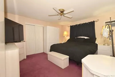 2224 Louis Kossuth Avenue, Ronkonkoma, NY 11779 - Photo 13