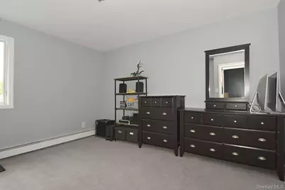 2224 Louis Kossuth Avenue, Ronkonkoma, NY 11779 - Photo 15
