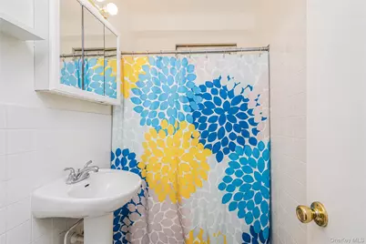 5900 Arlington Avenue #4G, Bronx, NY 10471 - Photo 7