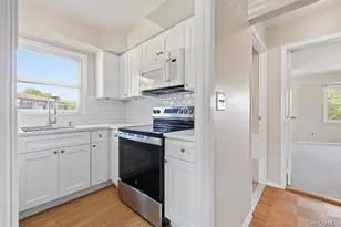16 D Essex Pl, Yorktown Heights, NY 10598 - Photo 11