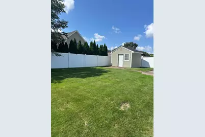 17 Blanche Street, Plainview, NY 11803 - Photo 3