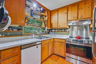 9 Crescent Ln, New Paltz, NY 12561 - Photo 13