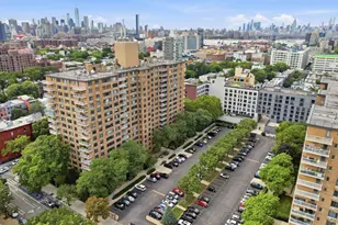 185 Hall St, Brooklyn, NY 11205 - Photo 1