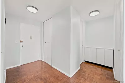 185 Hall Street #1010, Brooklyn, NY 11205 - Photo 5