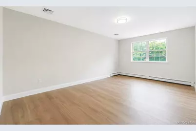 11 Bates Lane, Ridge, NY 11961 - Photo 17