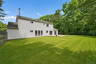 11 Bates Ln, Ridge, NY 11961 - Photo 33