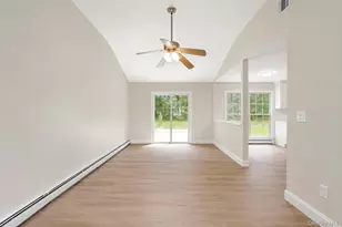 11 Bates Ln, Ridge, NY 11961 - Photo 9
