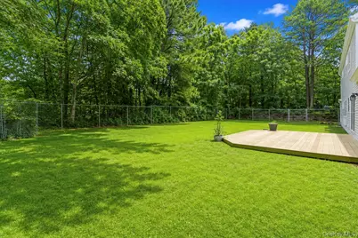 11 Bates Lane, Ridge, NY 11961 - Photo 35
