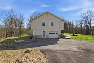 600 Twin Arch Rd, Rock Tavern, NY 12575 - Photo 3