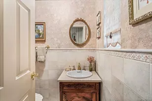78-20 222nd St, Oakland Gardens, NY 11364 - Photo 9