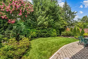 78-20 222nd St, Oakland Gardens, NY 11364 - Photo 5