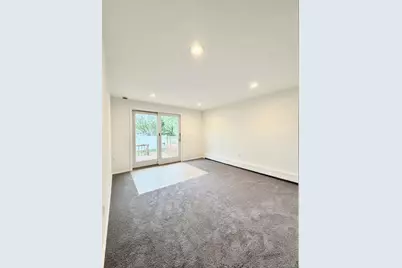 32 Dorchester Road, Ronkonkoma, NY 11779 - Photo 19
