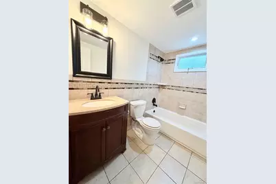 32 Dorchester Road, Ronkonkoma, NY 11779 - Photo 17