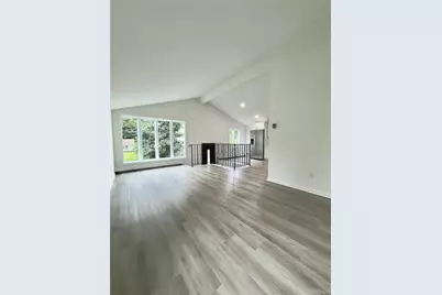32 Dorchester Road, Ronkonkoma, NY 11779 - Photo 3